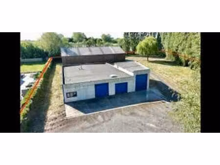 terrain industriel (6 649 m²) avec permis de construire pour