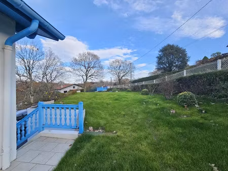 location maison 6 pièces 210 m² à mouguerre (64990)  2 136 €