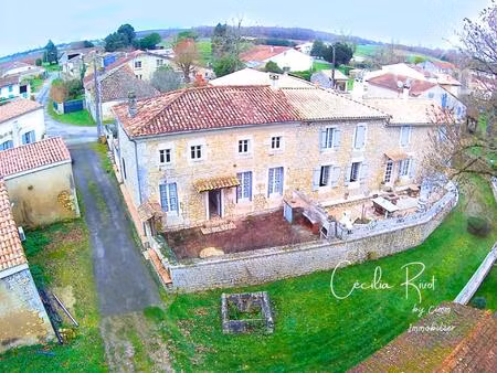 maison charentaise en pierre ? plassac (17)