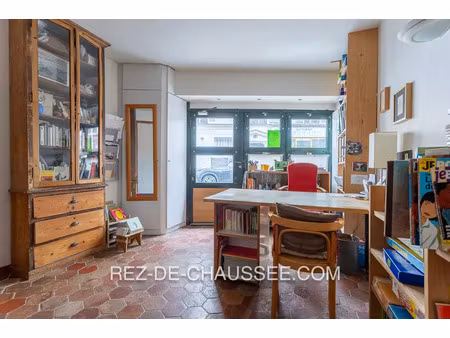 abbesses charmant bureau traversant