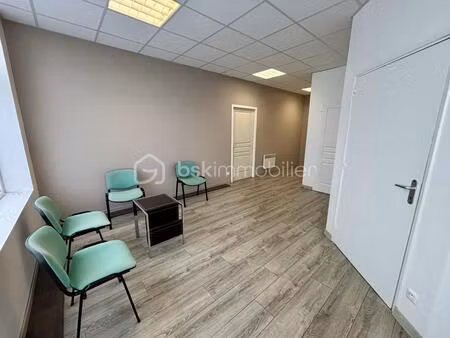 local commercial de 60 94 m² à charleville-mezieres