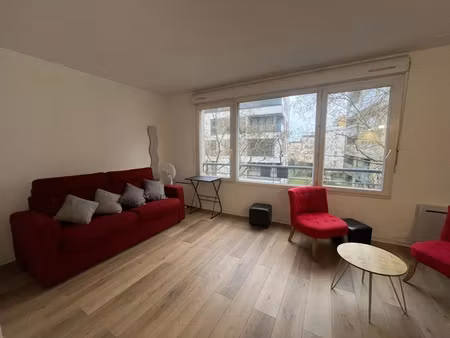 location appartement 1 pièce 27 m² à cergy (95000)  750 €