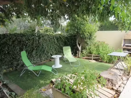 location meublée appartement 3 pièces 90 m² à villeneuve-les-avignon (30400)  1 034 €