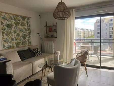 location appartement 3 pièces à dinard (35800) : à louer 3 pièces / 63m² dinard