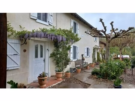 charmante maison gasconne restaurée avec vues  terrasse couvert