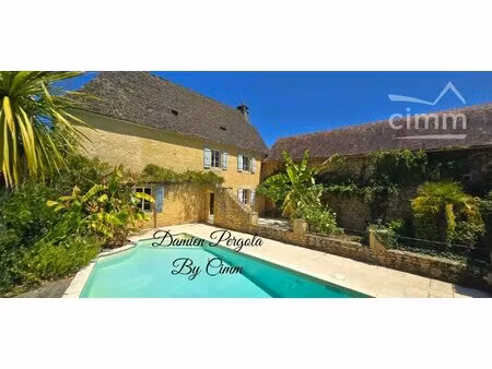 magnifique maison périgourdine  située à 5 minutes de montignac-lascaux