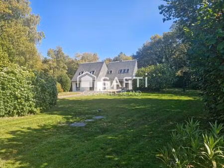 grande maison familiale au cœur de la campagne