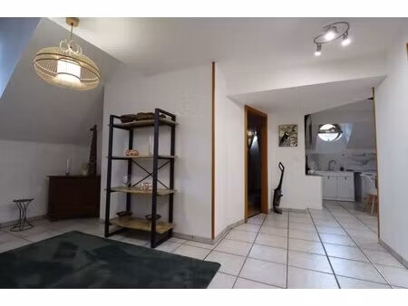 à louer appartement 100 m² – 1 250 € |mont-saint-martin