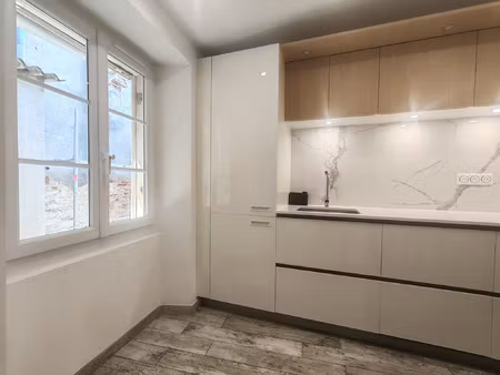 appartement t4 de 94 m2 - dernier étage - rue napoléon