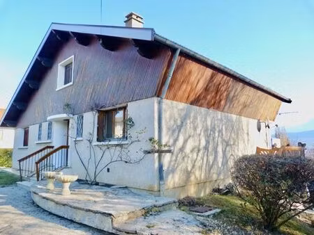 maison de 4 chambres de luxe en vente à voiron  auvergne-rhône-alpes