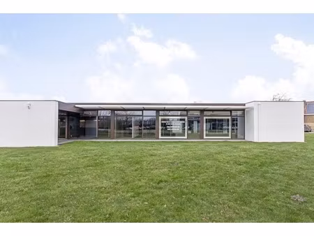 commercieel te huur in zedelgem