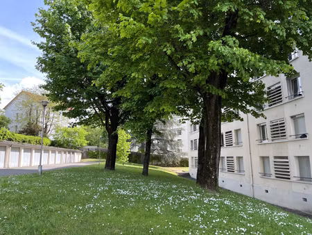 lyon 8  la buire-bataille  t3 lumineux  balcon  cave  parking