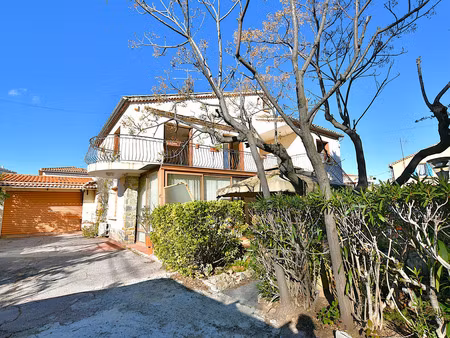 villa de qualité à la garde