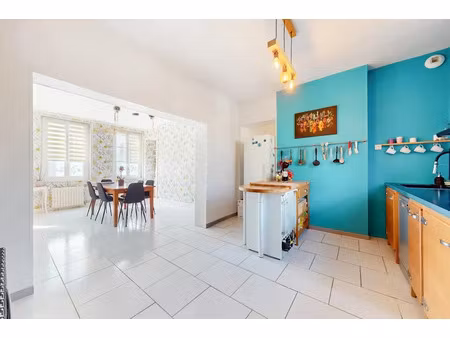 vente maison 8 pièces 200 m² à livarot-pays-d'auge (14140)  199 900 €