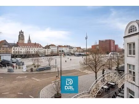 lichtrijk appartement met zicht op ’t zand