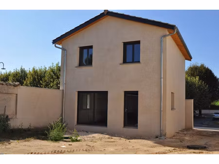 vente maison 4 pièces 100 m² à corcelles-en-beaujolais (69220)  229 000 €