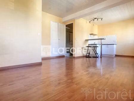 location appartement 1 pièce 27m²