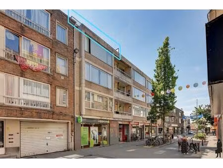 volledig vernieuwde dakstudio in het hartje van turnhout.