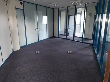a louer / a vendre - bureaux de 700m² à st aubin (91)