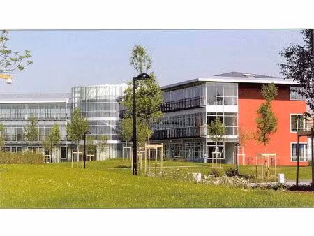 bureaux à louer à voisins le bretonneux 78960