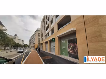 local commercial ou bureaux a louer