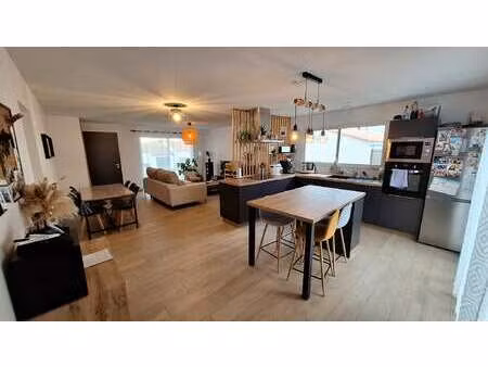 vente maison au girouard (85150) : à vendre / 79m² le girouard