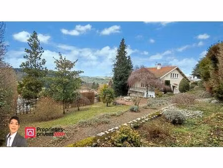 thizy-les-bourgs (69240) villa de standing 218 m²  8 pièces  4 chambres  garages  jardin