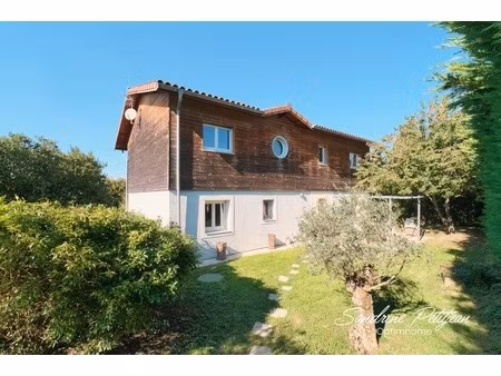 a vendre maison 216m² - 2 garages - terrain 795 m²
