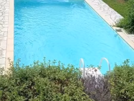 location meublée appartement 2 pièces 38 m² à le rouret (06650)  990 €