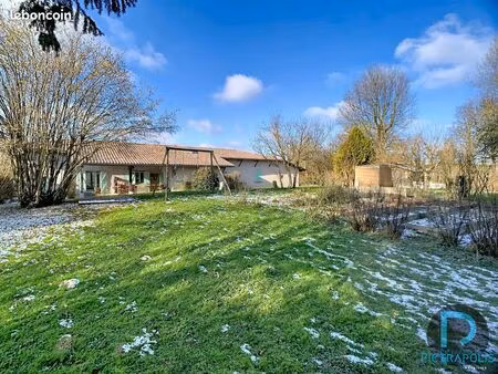 maison 8 pièces 201 m²