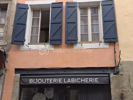 immeuble 7 pièces 140 m²