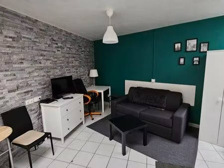 studio 25 m² meuble et equipe