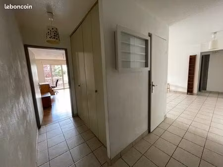 très bel appartement t4 meublé dans un immeuble de standing au quartier du neudorf : loyer