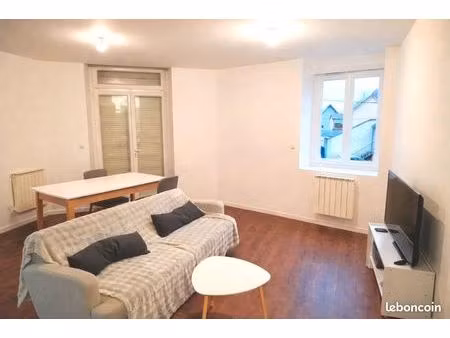 jolie t2 lumineux 44m2 meublé