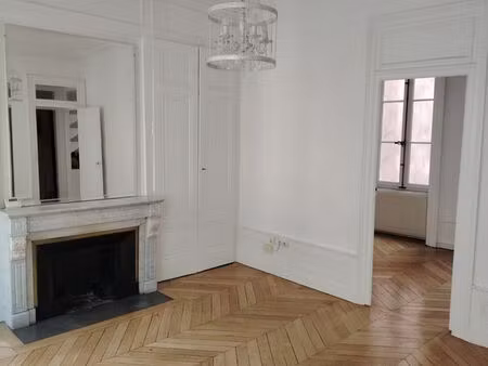 à louer t2 bis non meublé - quartier tête d’or - métro massena - lycée du parc - 69006 lyo