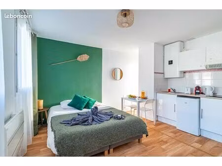 studio meublé équipé à 200m de la gare + wifi