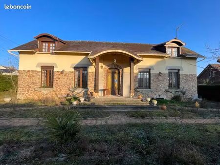 maison 10 pièces 173 m²