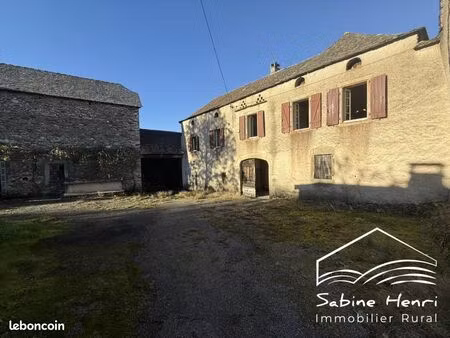 propriété 6 pièces 140 m²