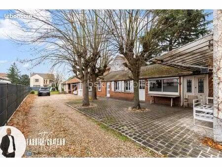 maison 8 pièces 200 m²