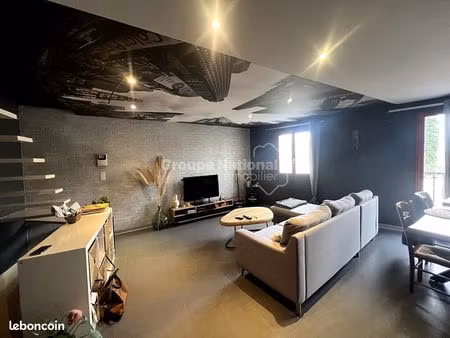 appartement 2 pièces 61 m²