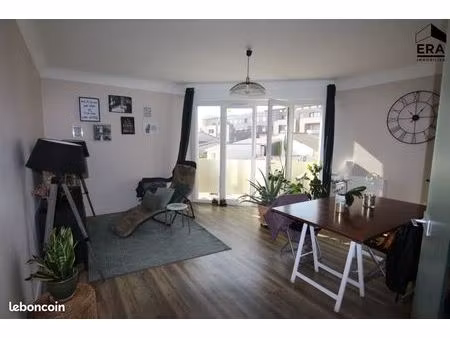 appartement 3 pièces 77 m²