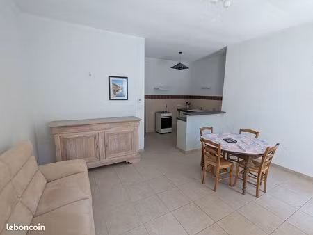 appartementt2 meublé avec terrasse