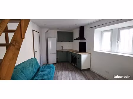 t2 à l'année  refait à neuf