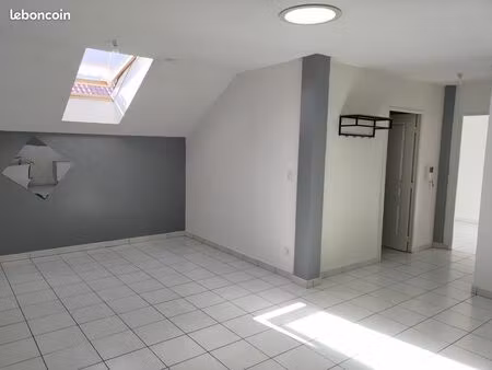 t2 + parking saint jean de bournay sans frais d'agence