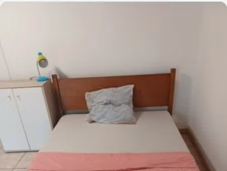 t2 neuf meublé charges non comprises st pierre proche iut