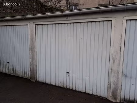 box sécurisé et électrifié – hyper centre de nantes  tram chantiers navals