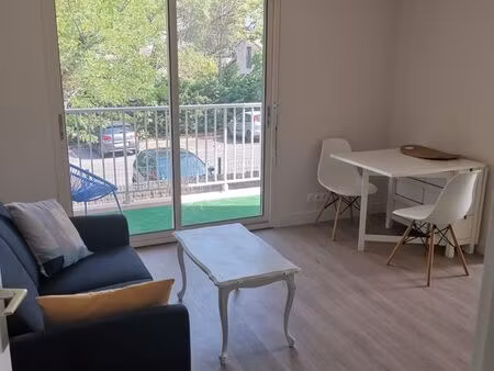 t1 bis firmis avec balcon et parking disponible au mois d'avril
