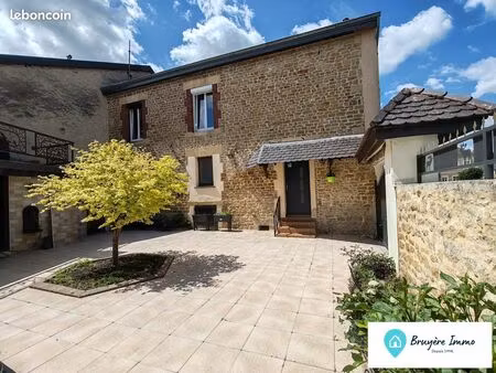 maison 10 pièces 260 m²