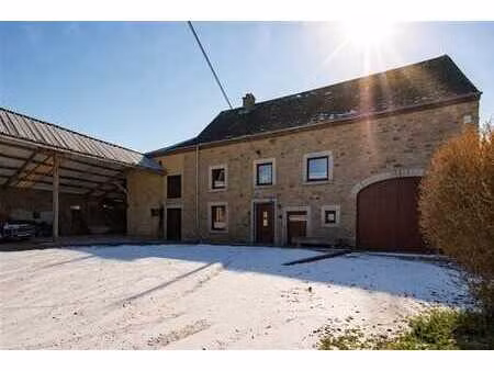 bure - belle bâtisse en pierre  gros volume  très belle situ