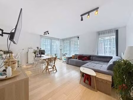 schaerbeek - appartement 2ch +/-93m² avec parking